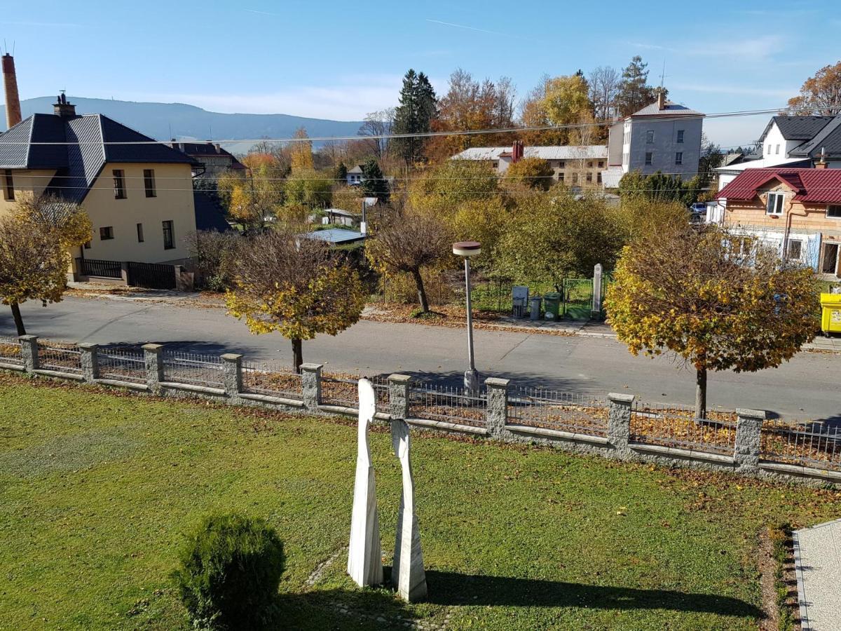 Kavarna A Penzion Reichl Králíky エクステリア 写真